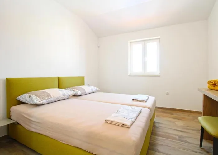 Modern With Private Pool And Garden Villa Pula