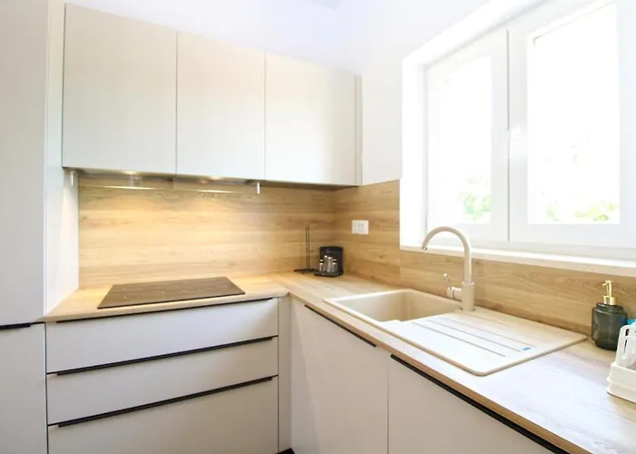 Villa Modern With Private Pool And Garden