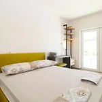 Villa Modern With Private Pool And Garden Pola