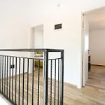 Modern With Private Pool And Garden Villa *