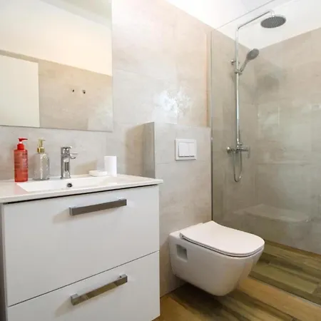 Βίλα Modern With Private Pool And Garden