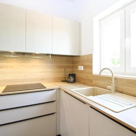 Βίλα Modern With Private Pool And Garden