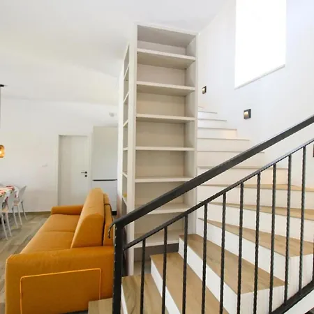 Βίλα Modern With Private Pool And Garden